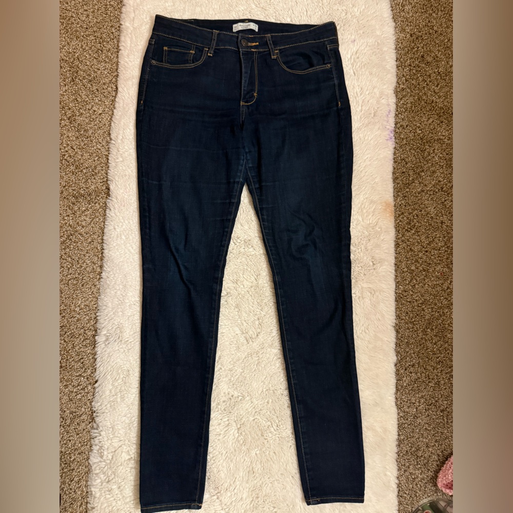 Abercrombie & Fitch Dark Indigo Women's Skinny Jeans